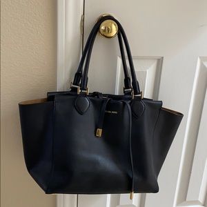 Michael Kors Miranda Tote in Black